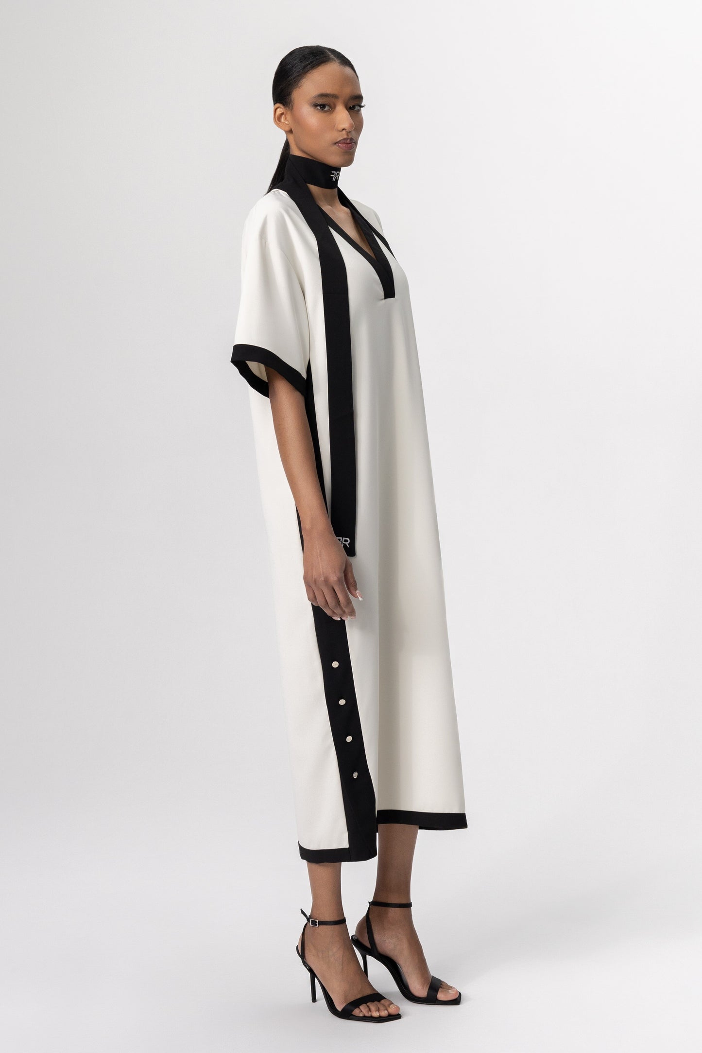 Contract Color V-Neck Dress