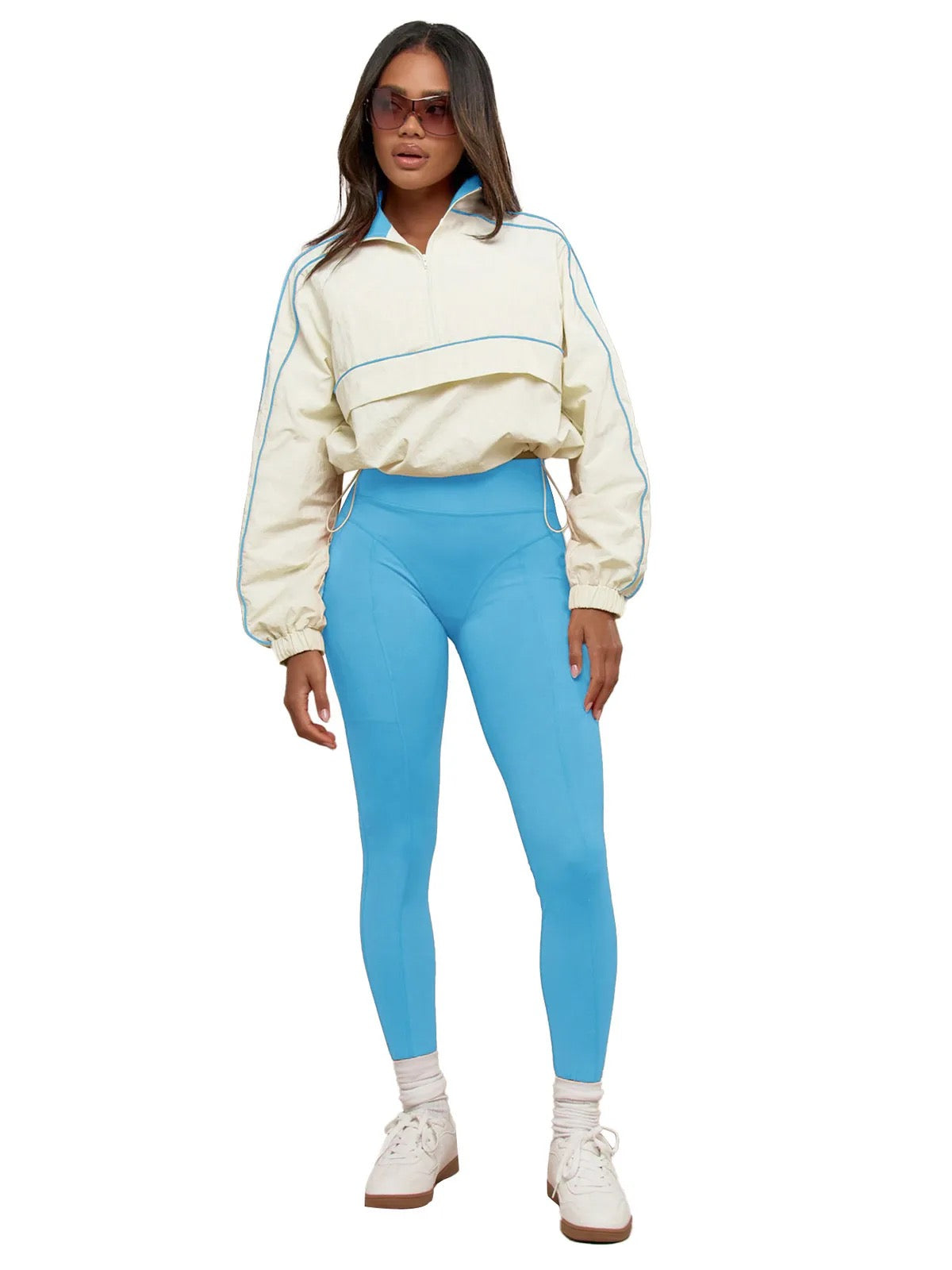 Outlined Two-Piece Set