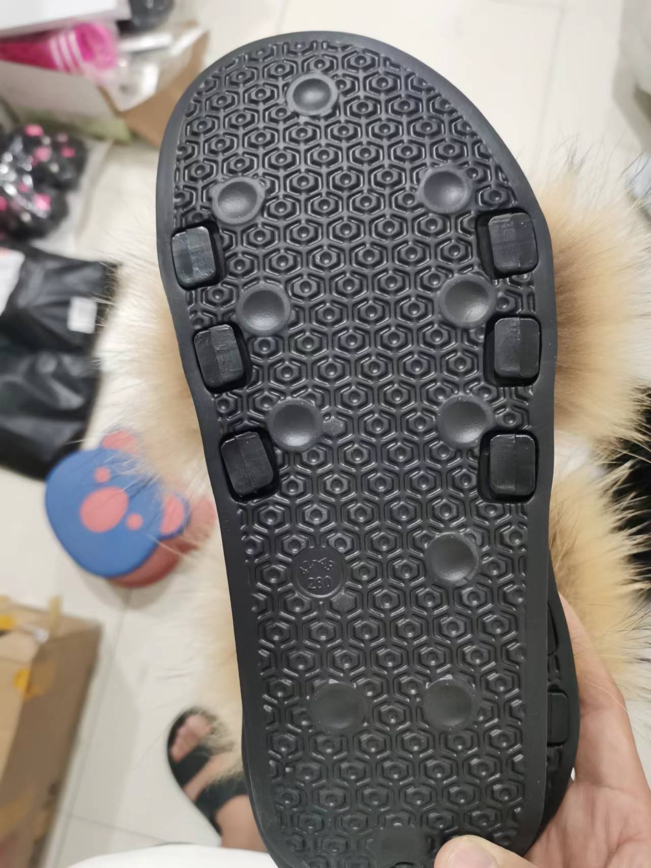 Collection 3: Fluffy Fur Slides - Rose In Concrete 🥀
