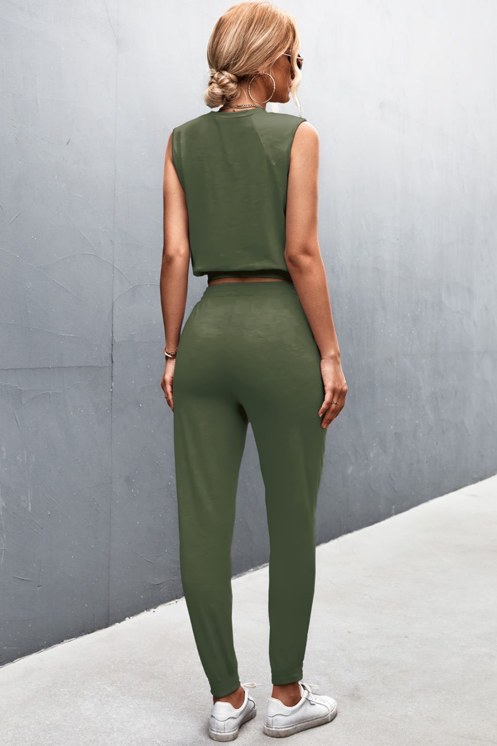 Sleeveless Top and Joggers Set - Rose In Concrete 🥀