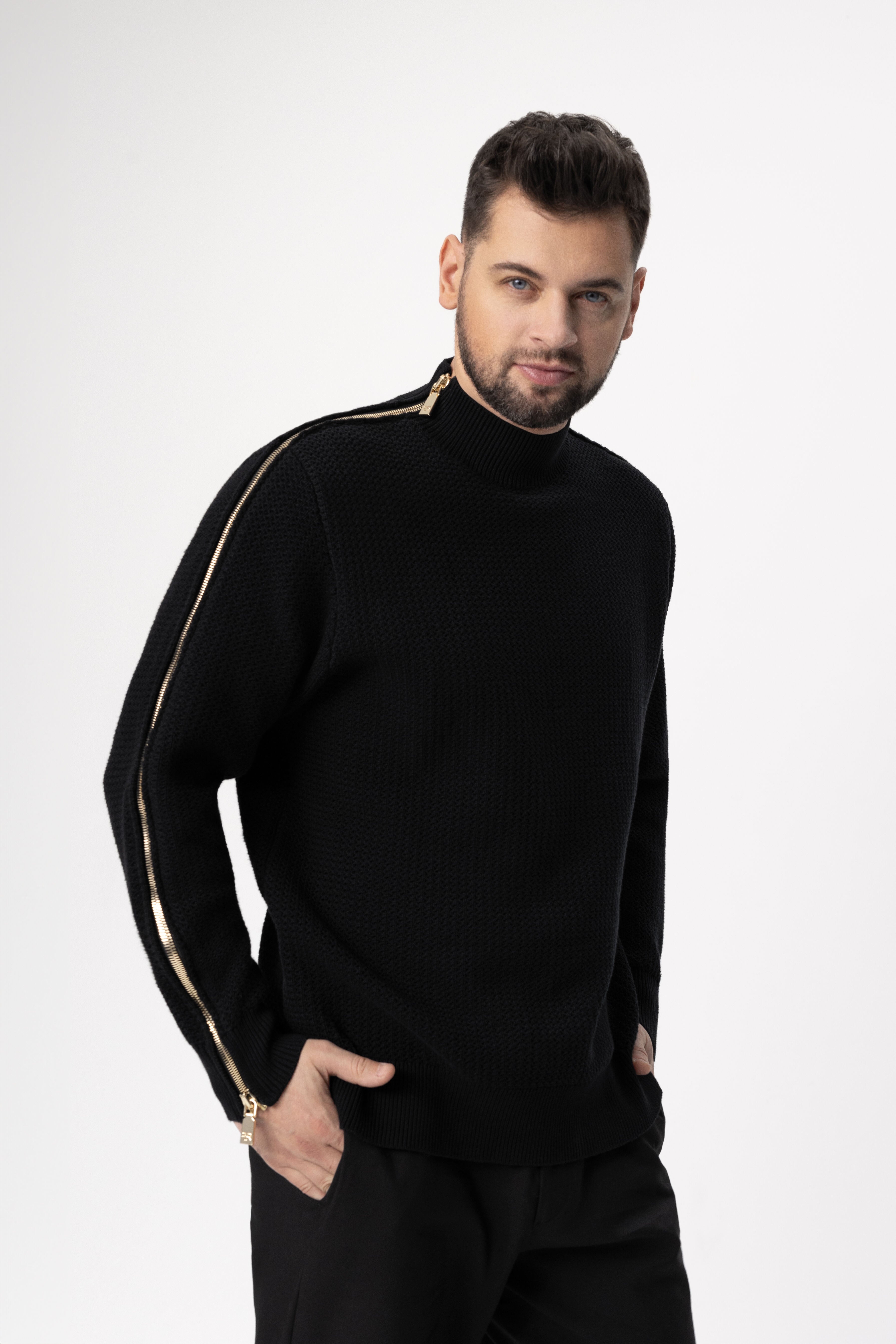 Black Luxe Zipped Turtleneck Sweater - Rose In Concrete 🥀
