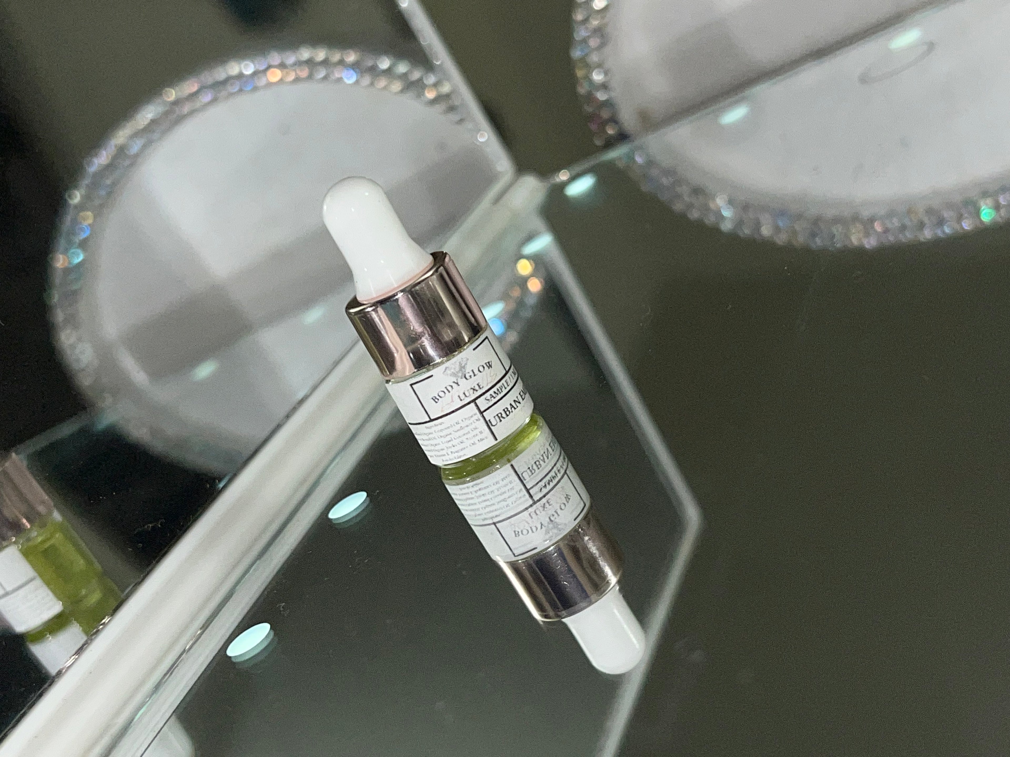 Luxe Lay'Elle Body Glow | Urban Ember | Sample Bottle