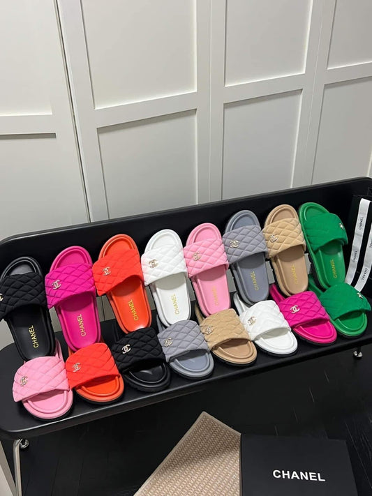 Chic & Classy Slides - Rose In Concrete 🥀